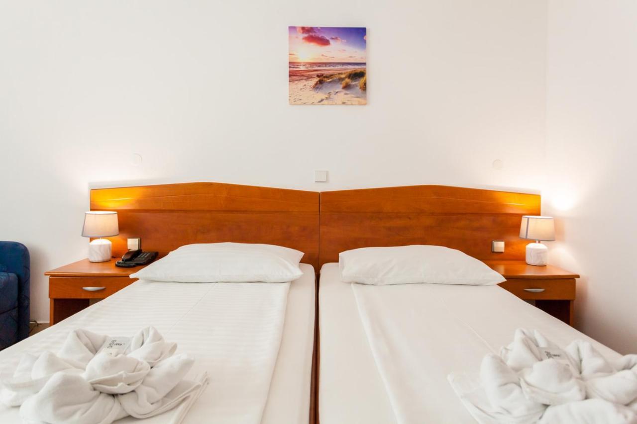 Hotel Adria Malinska Eksteriør billede